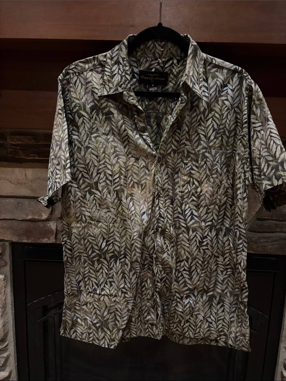 Pete Huntington 100% Cotton Short Sleeve Hawaiian Shirt Size Medium Leaf Pattern